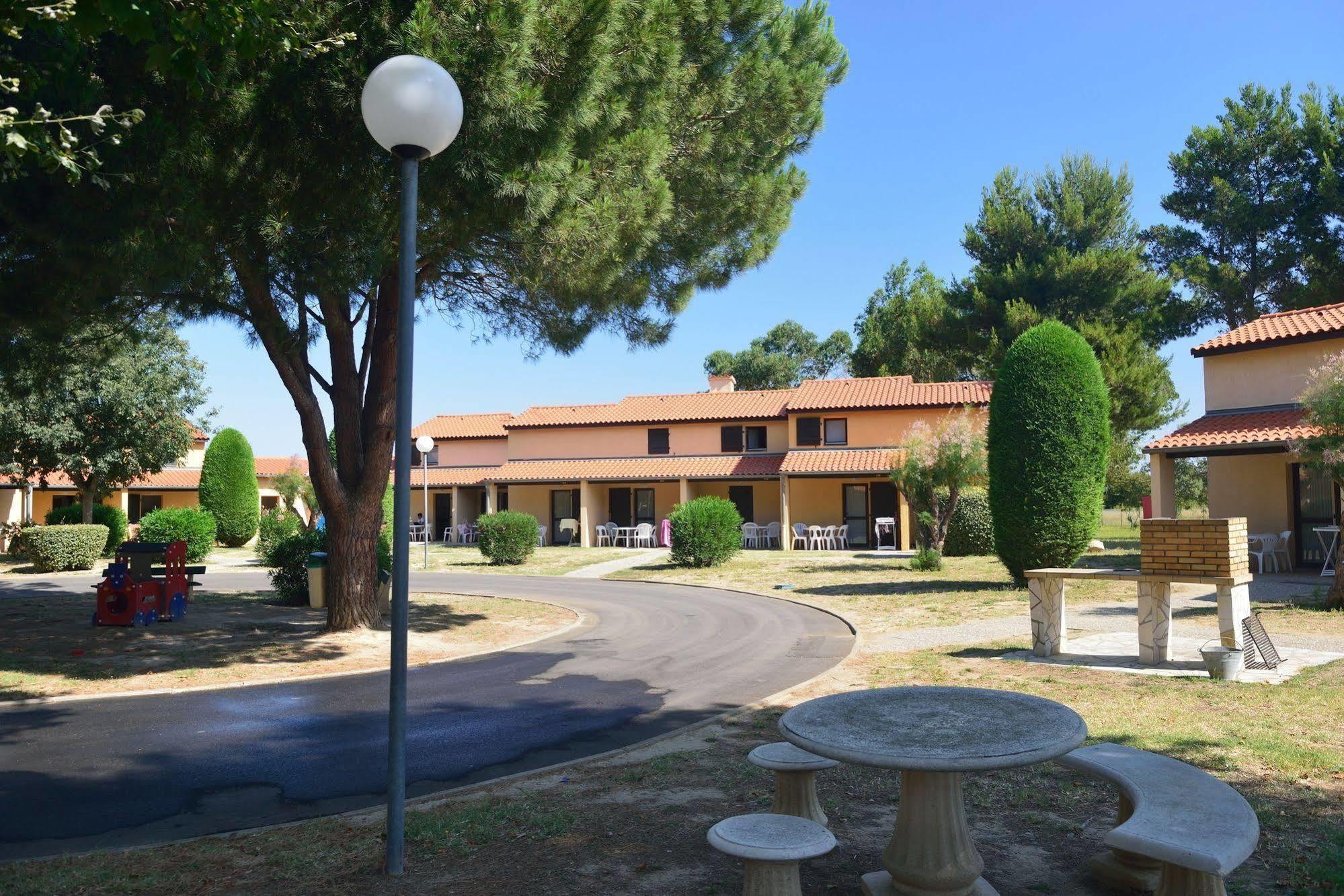 Azureva Saint Cyprien Aparthotel Exterior foto